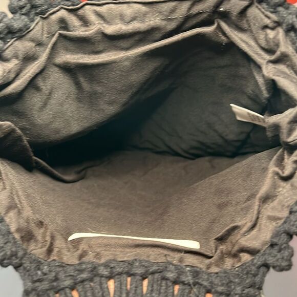 NWOT Danielle Nicole purse crochet fringe black crossbody hand bag wood handles - Picture 4 of 7